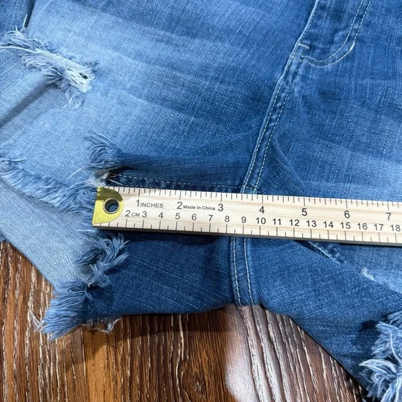 Women’s Size 24 Plus Ms Cello Blue Distressed Denim Jean Shorts Stretch Shortie - Picture 7 of 7